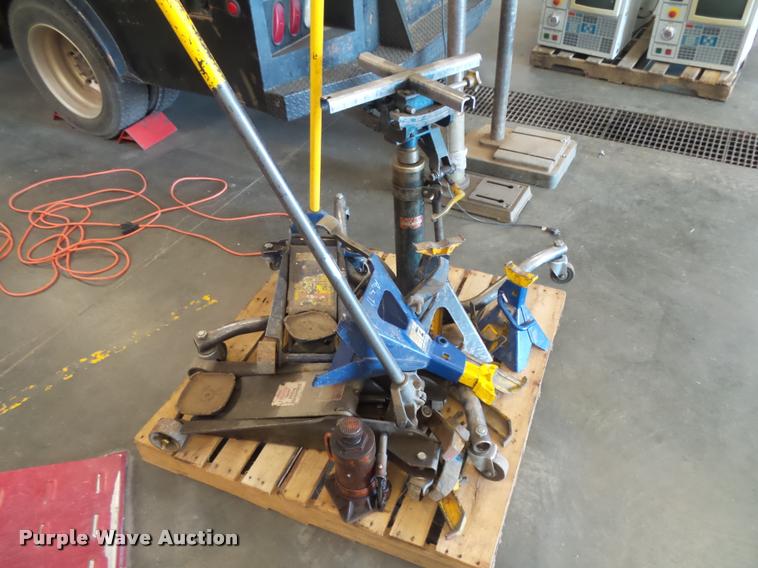 image for item DE9093 Tools