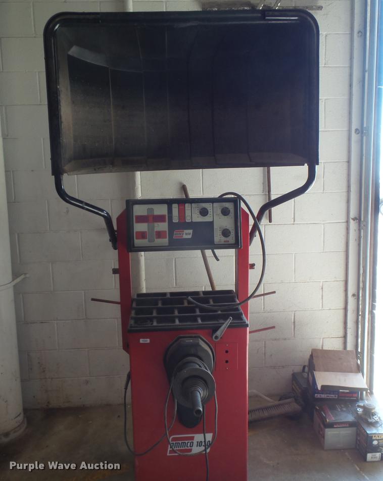 image for item DE9099 (2) balancers