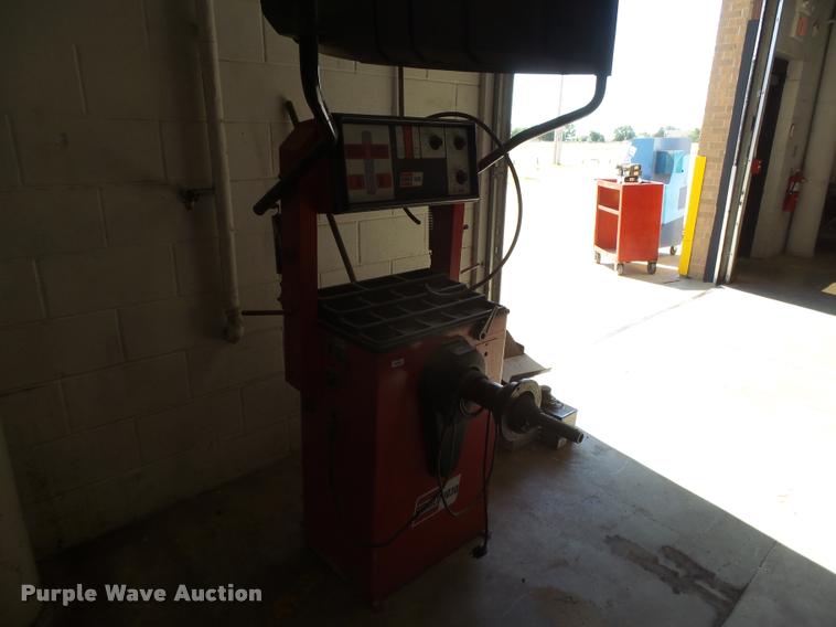 image for item DE9099 (2) balancers