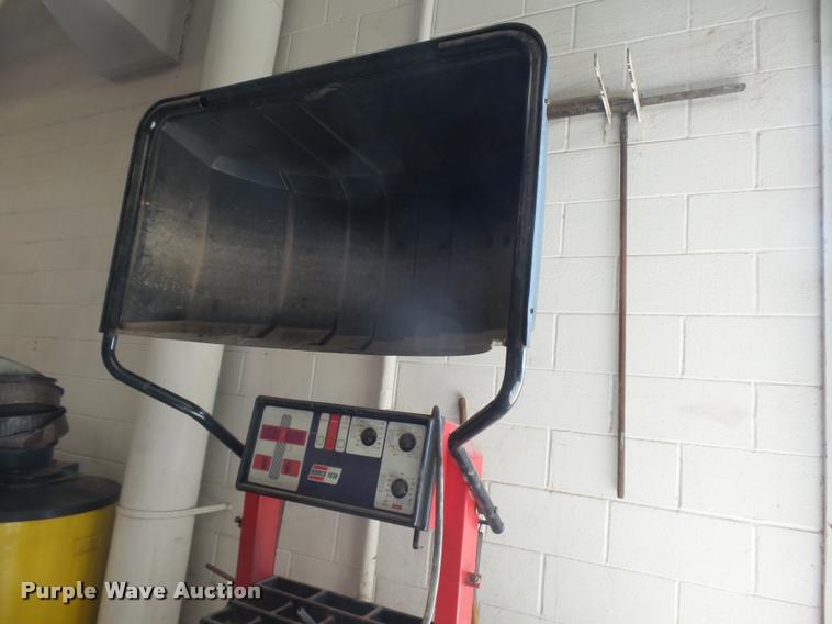 image for item DE9099 (2) balancers