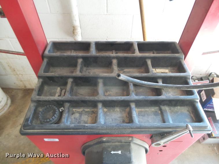 image for item DE9099 (2) balancers