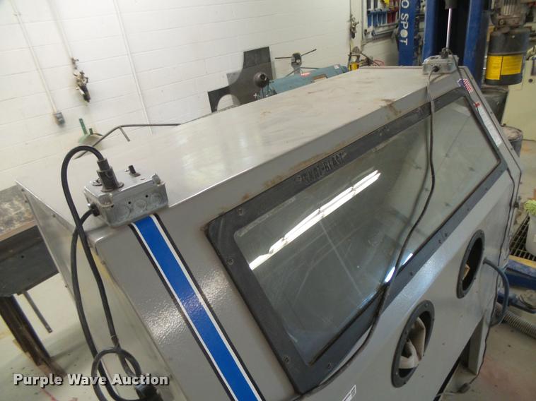 image for item DE9100 Skat Blast dry blast cabinet