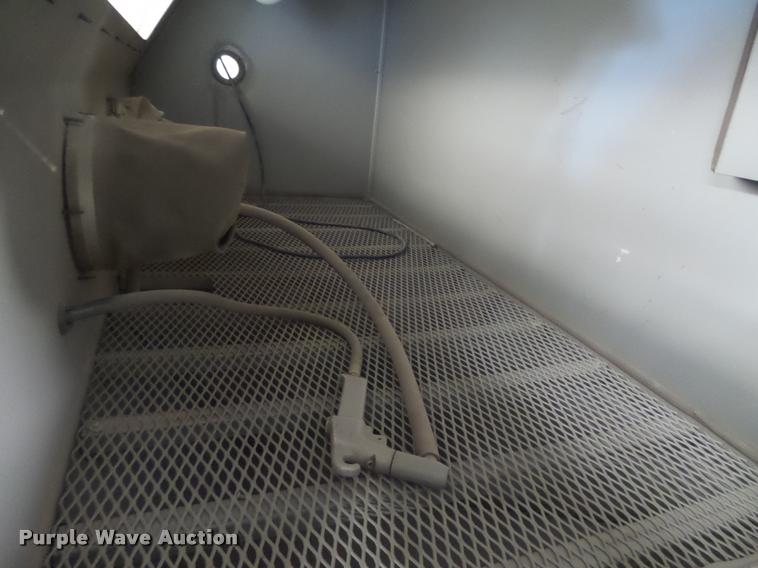 image for item DE9100 Skat Blast dry blast cabinet