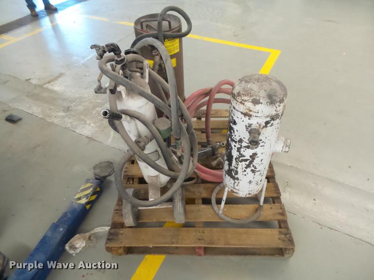 image for item DE9101 (3) soda blaster sand blast unit