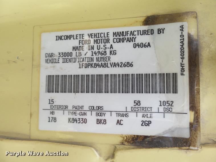 image for item DH9665 1990 Ford F800 digger derrick truck