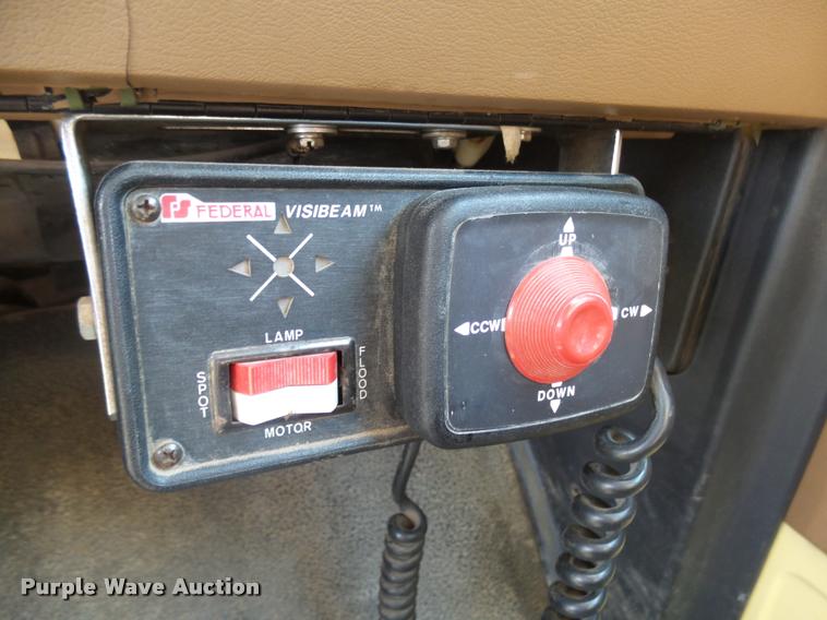 image for item DH9665 1990 Ford F800 digger derrick truck