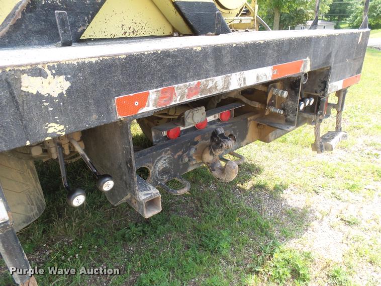 image for item DH9665 1990 Ford F800 digger derrick truck