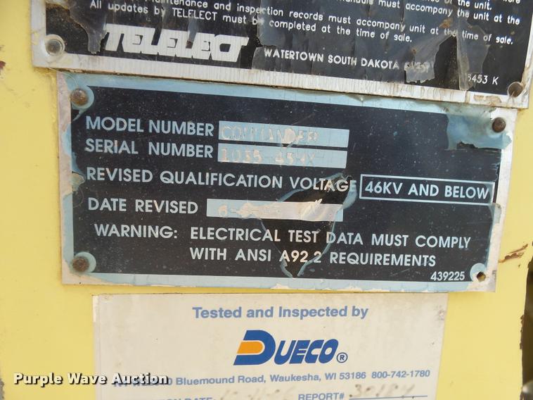 image for item DH9665 1990 Ford F800 digger derrick truck