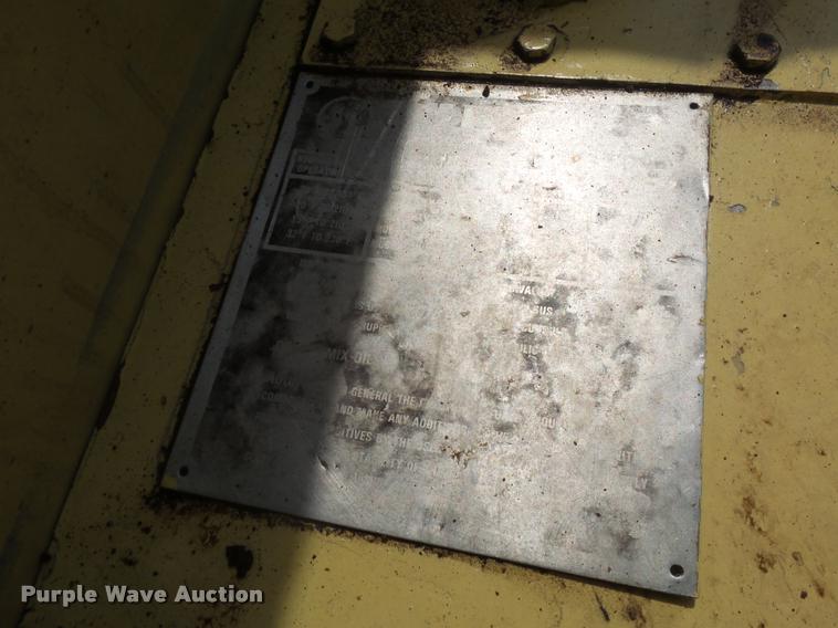 image for item DH9665 1990 Ford F800 digger derrick truck