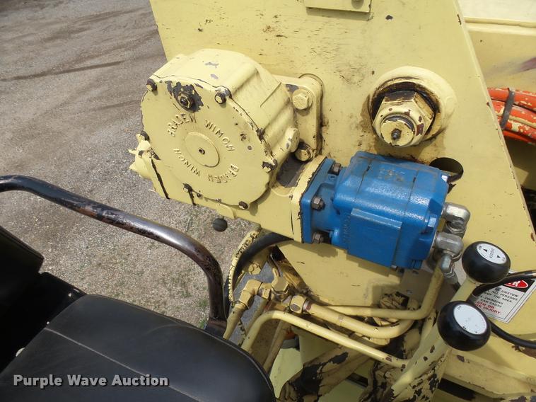 image for item DH9665 1990 Ford F800 digger derrick truck