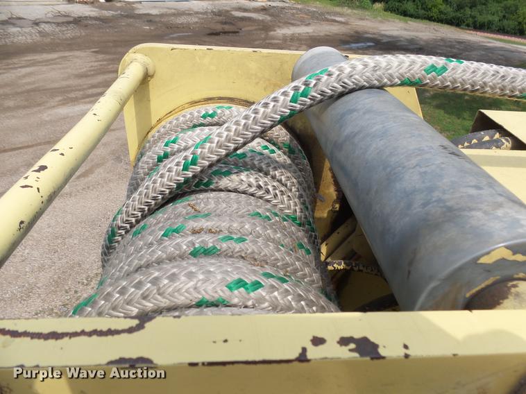 image for item DH9665 1990 Ford F800 digger derrick truck