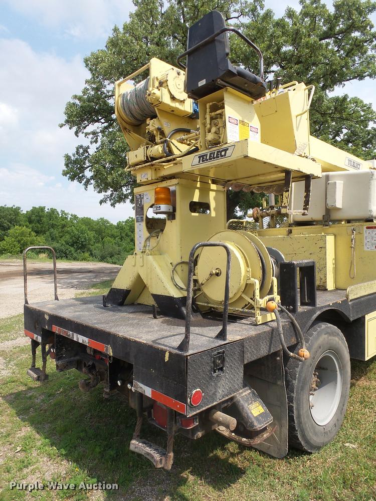 image for item DH9665 1990 Ford F800 digger derrick truck