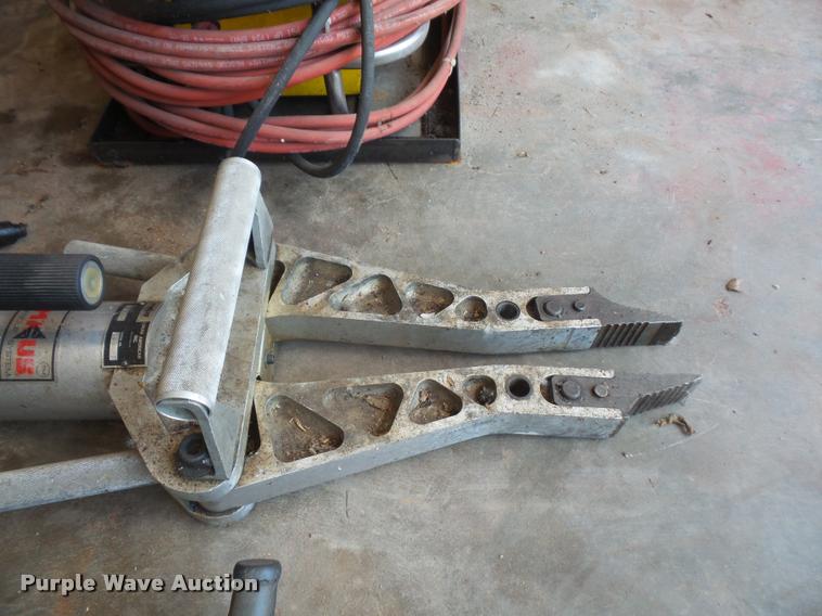 image for item DK9489 Amkus jaws of life