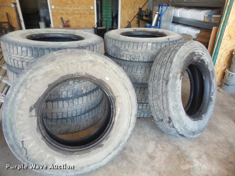 image for item DK9490 (10) 11R22.5 tires