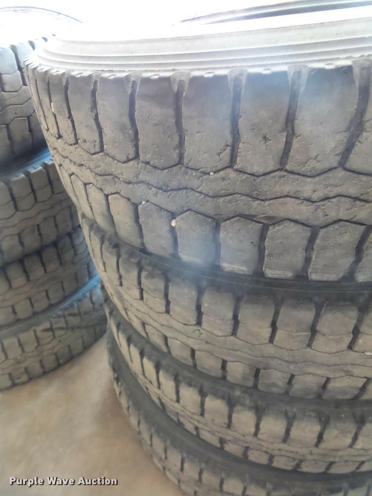 image for item DK9490 (10) 11R22.5 tires