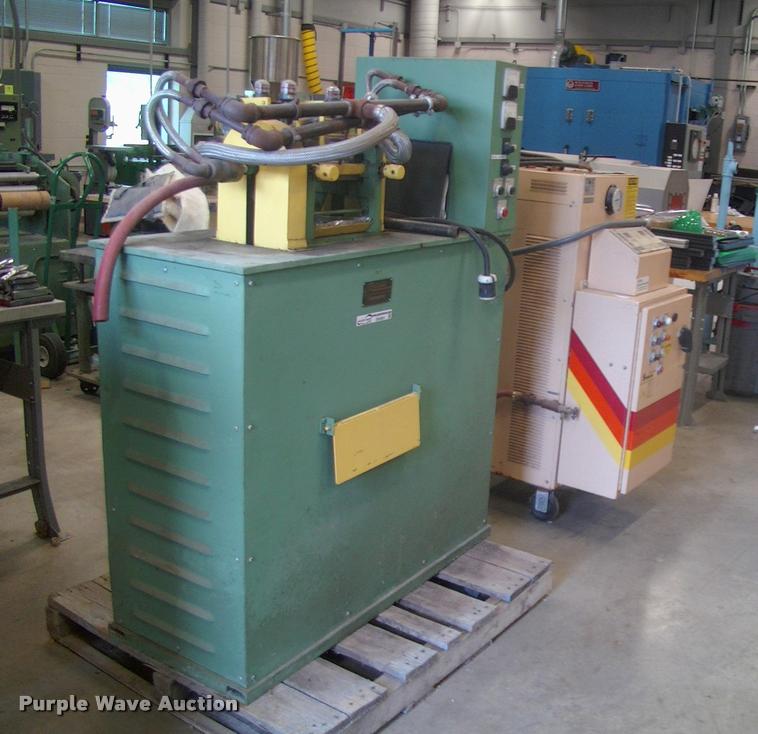 image for item DK9601 Reliable two roll mill