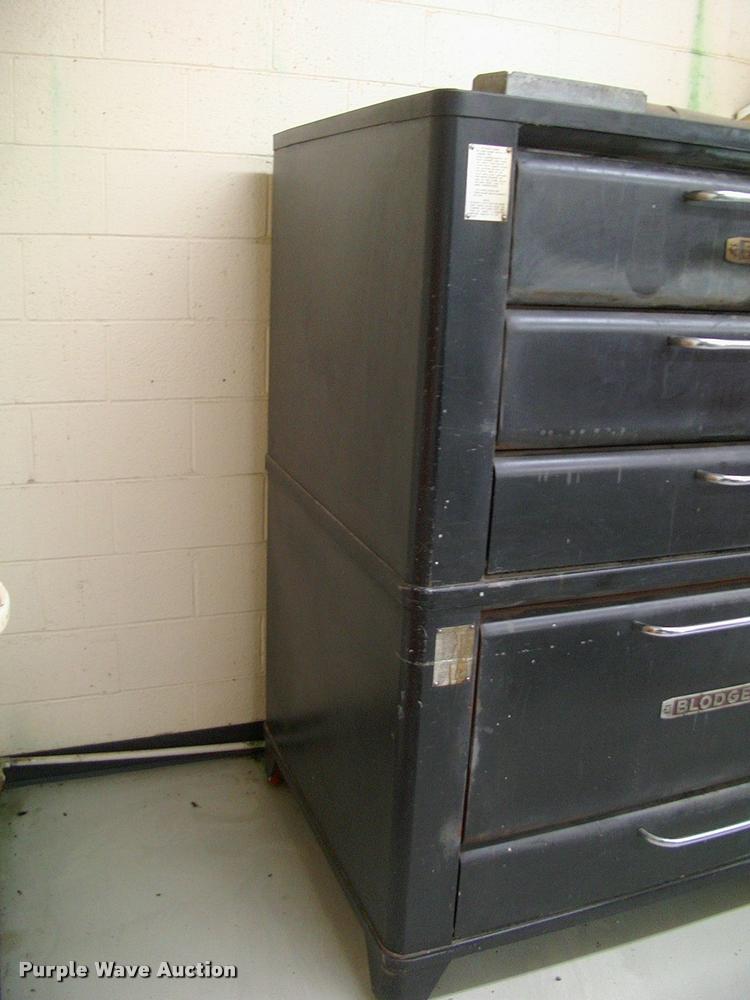 image for item DK9647 Blodgett pizza oven
