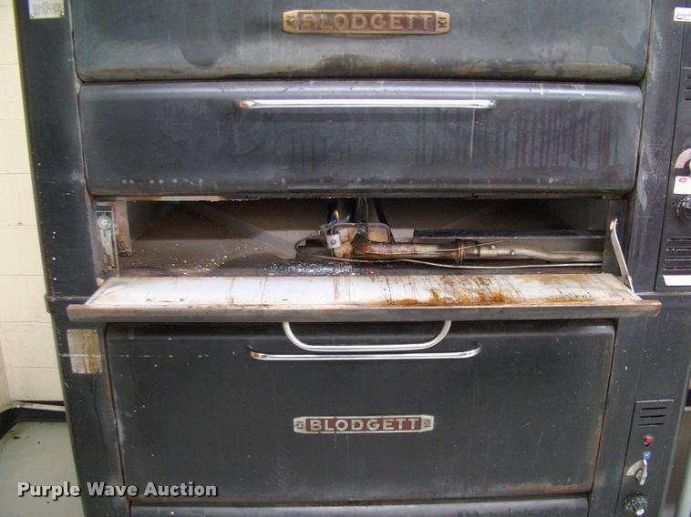 image for item DK9647 Blodgett pizza oven