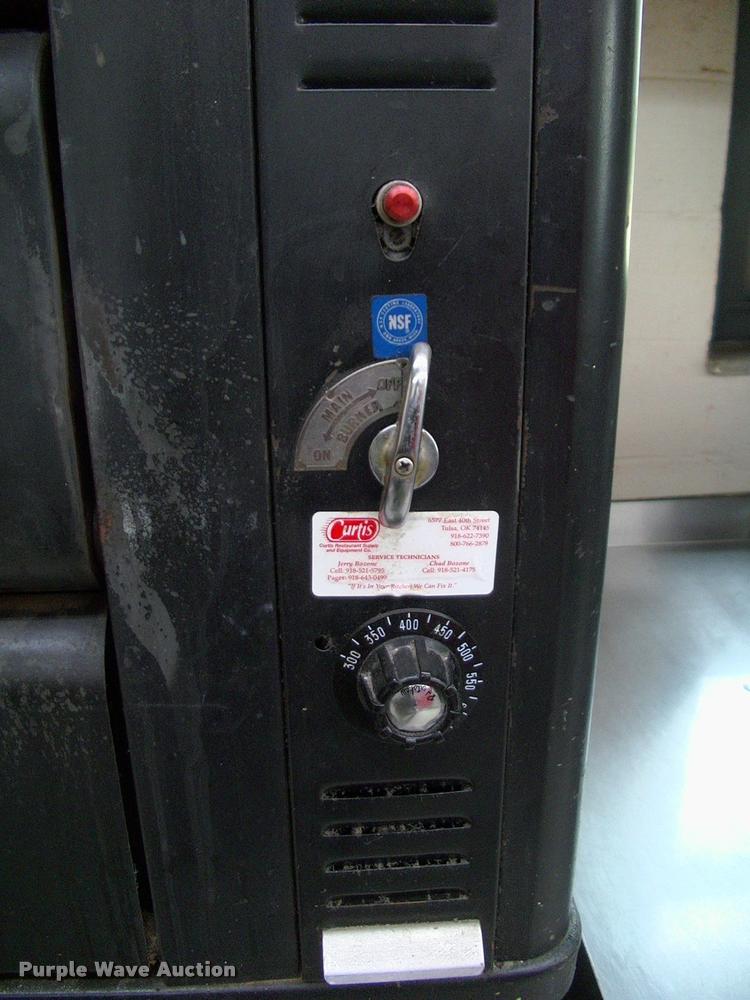 image for item DK9647 Blodgett pizza oven