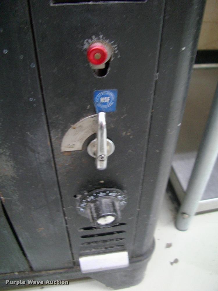 image for item DK9647 Blodgett pizza oven