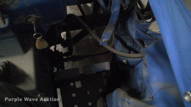 image for item DK9652 1983 Ford 1510 tractor