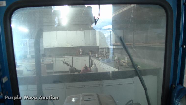 image for item DK9652 1983 Ford 1510 tractor