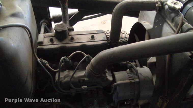 image for item DK9652 1983 Ford 1510 tractor