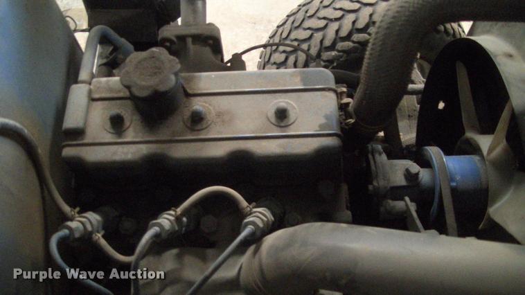 image for item DK9652 1983 Ford 1510 tractor