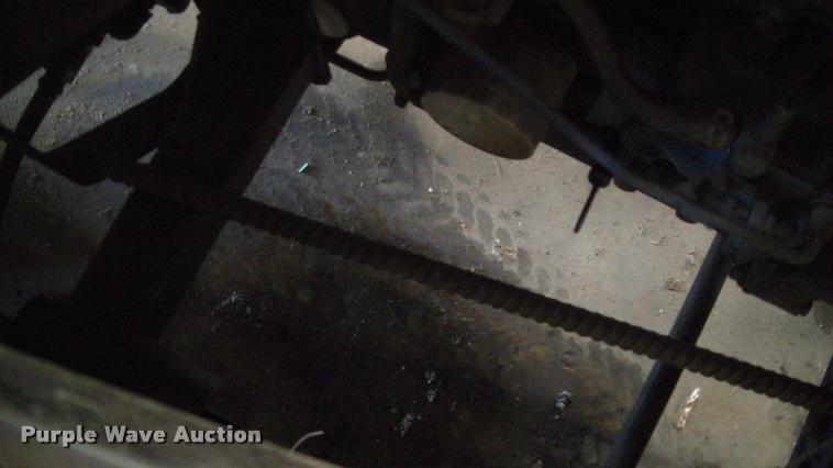 image for item DK9652 1983 Ford 1510 tractor