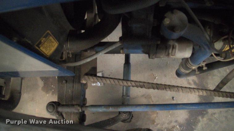 image for item DK9652 1983 Ford 1510 tractor