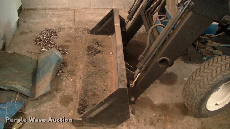 image for item DK9652 1983 Ford 1510 tractor