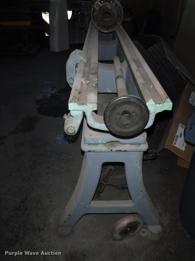 image for item DL9505 South Bend metal lathe