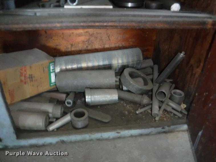 image for item DL9505 South Bend metal lathe