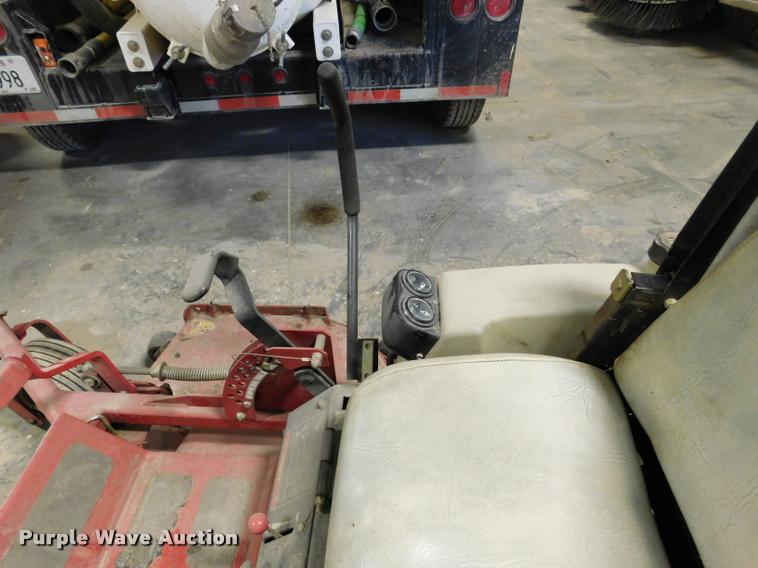 image for item DM9455 2000 Ex Mark Lazer Z lawn mower