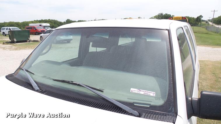 image for item DR9643 1999 Chevrolet Suburban C1500 SUV