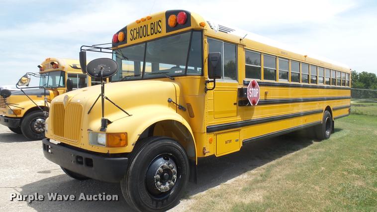 image for item DR9645 2004 International school bus