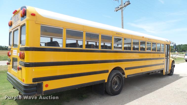 image for item DR9645 2004 International school bus