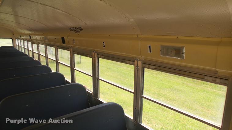image for item DR9645 2004 International school bus