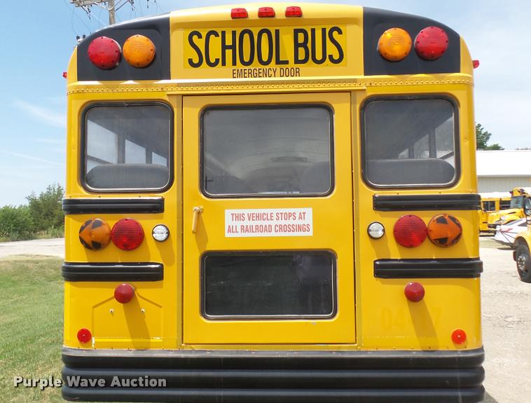 image for item DR9645 2004 International school bus