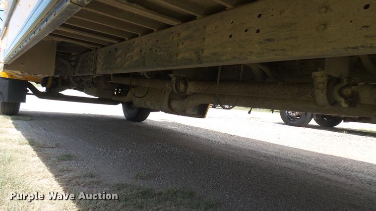 image for item DR9645 2004 International school bus