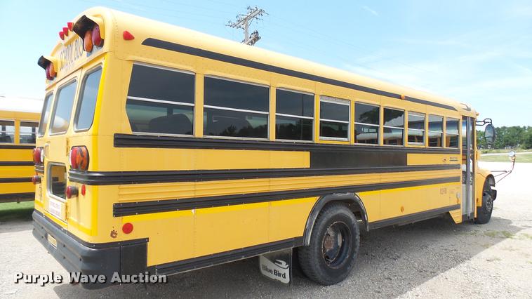 image for item DR9646 2003 International 3800 school bus