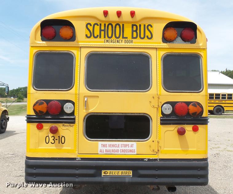 image for item DR9646 2003 International 3800 school bus