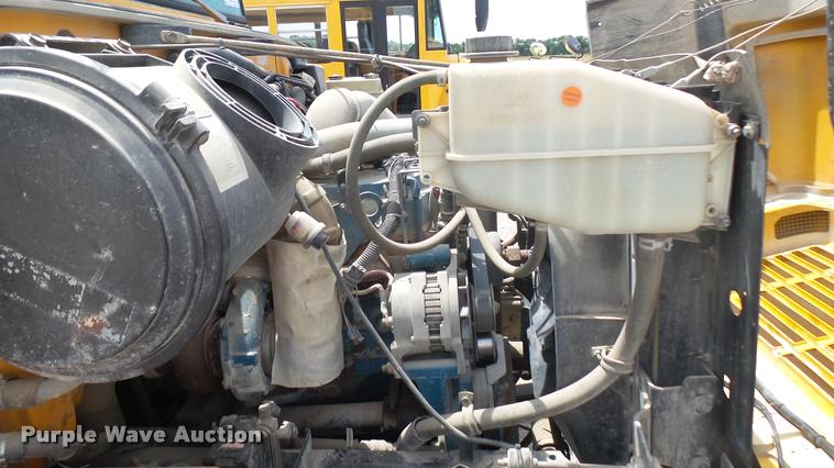 image for item DR9646 2003 International 3800 school bus