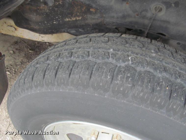 image for item J2567 1987 Dodge Raider SUV