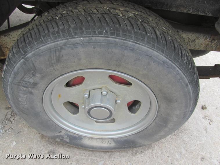 image for item J2567 1987 Dodge Raider SUV