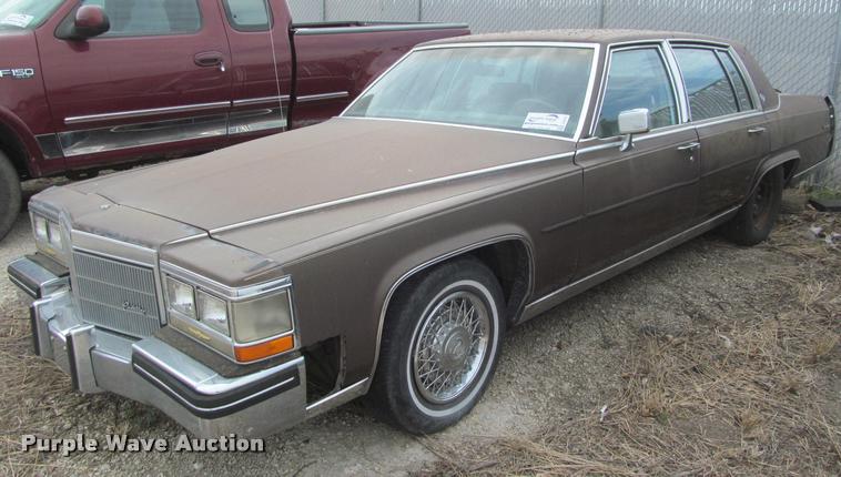 image for item J2570 1985 Cadillac Fleetwood Brougham