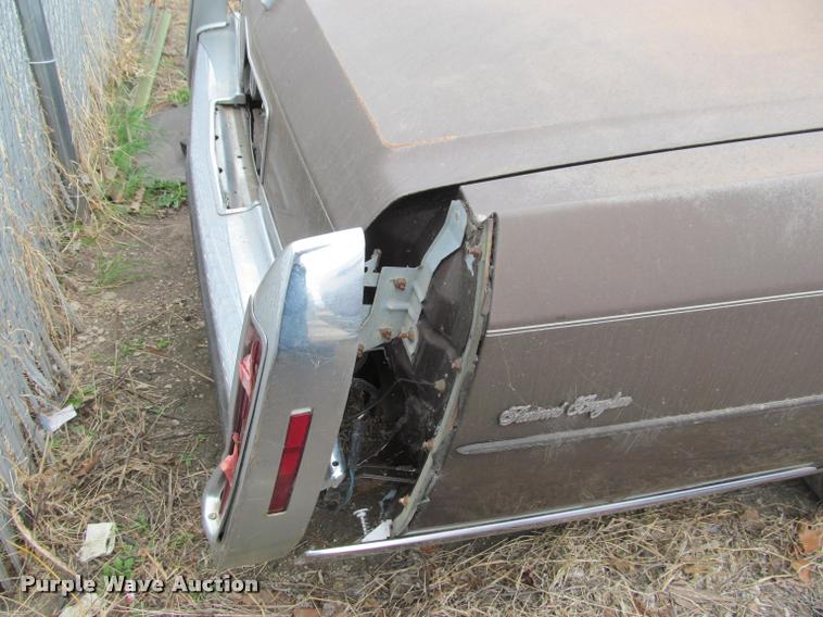 image for item J2570 1985 Cadillac Fleetwood Brougham