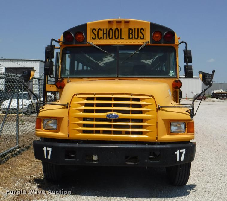 image for item K5944 1997 Ford B800 school bus