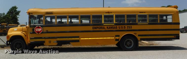 image for item K5944 1997 Ford B800 school bus