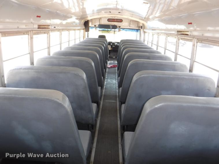 image for item K5944 1997 Ford B800 school bus